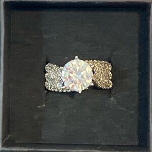 New Elegant Silver Women's Ring